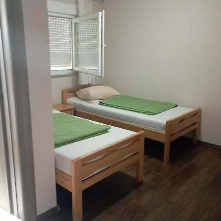 Janja Andjela Couette-café 4*